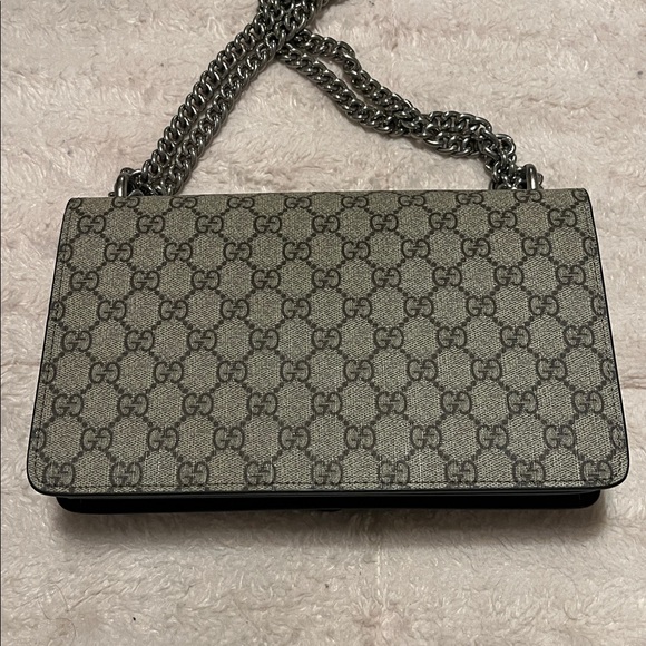 Gucci Beige and Black Shoulder Bag with Silver Chain - Picture 3 of 9